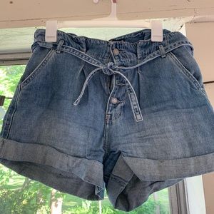 Hollister mom shorts with drawstring